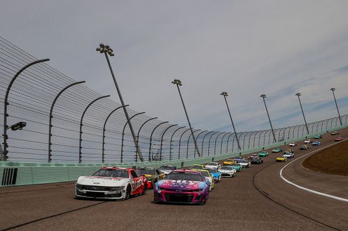 Josh Berry, Wood Brothers Racing Ford, Alex Bowman, Hendrick Motorsports Chevrolet