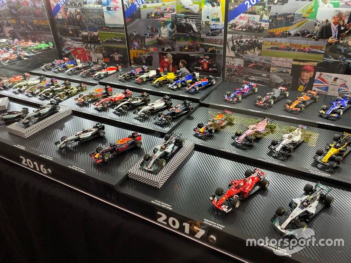 Colección de coches miniatura de F1