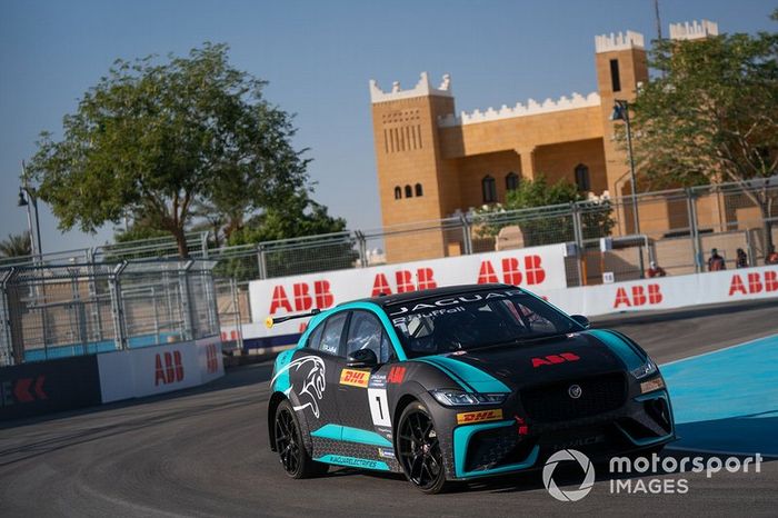 Reema Juffali, Jaguar VIP car