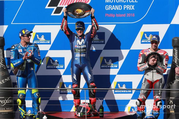 Podio: ganador de la carrera Maverick Viñales, Yamaha Factory Racing, segundo clasificado Andrea Iannone, Team Suzuki MotoGP, tercer clasificado Andrea Dovizioso, Ducati Team