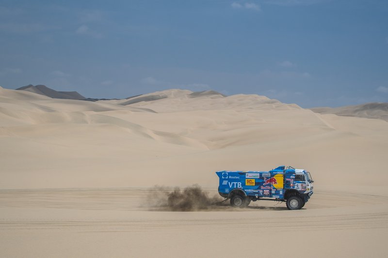#518 Team Kamaz Master: Андрій Каргінов, Ігор Леонов, Андрій Мокєєв