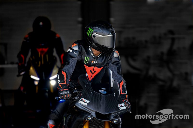 Lewis Hamilton teste la Yamaha Superbike