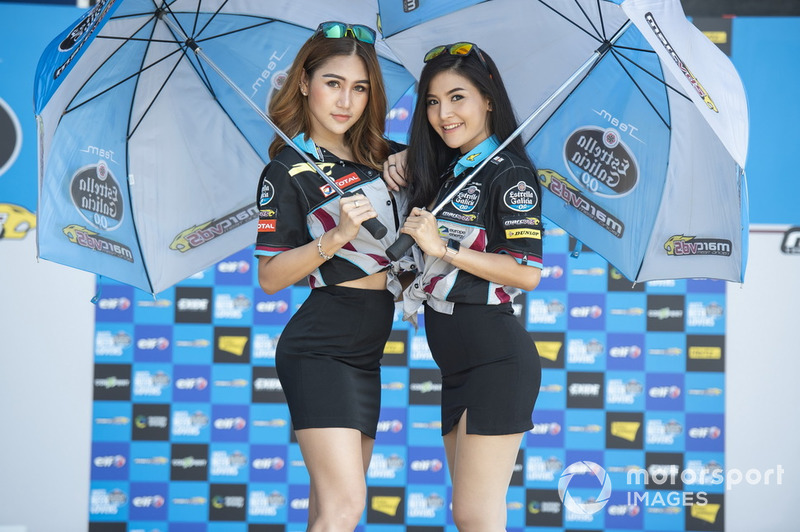 Rajtrácslányok a Thai Nagydíjról