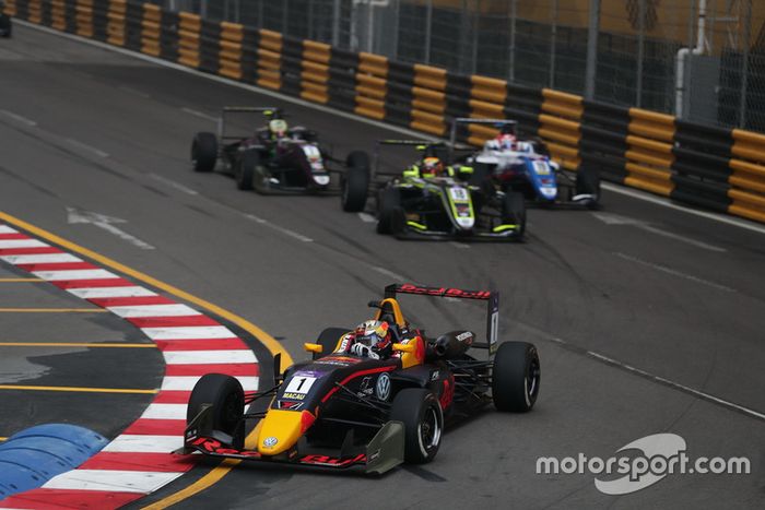 Dan Ticktum, Motopark Academy