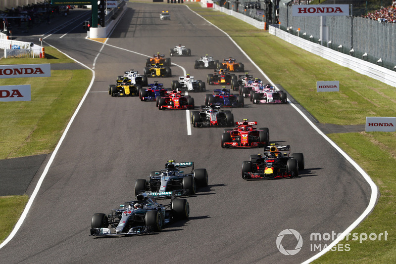 Lewis Hamilton, Mercedes AMG F1 W09, Valtteri Bottas, Mercedes AMG F1 W09 y Max Verstappen, Red Bull Racing RB14