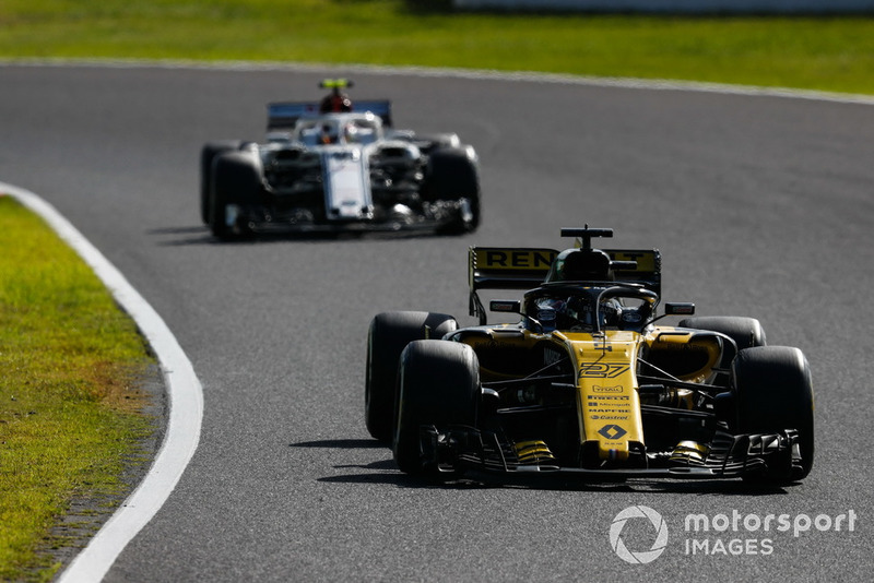 Nico Hulkenberg, Renault Sport F1 Team R.S. 18, devant Charles Leclerc, Sauber C37