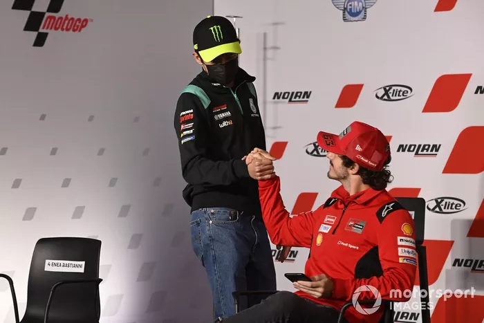 Valentino Rossi, Petronas Yamaha SRT, Francesco Bagnaia, Ducati Team