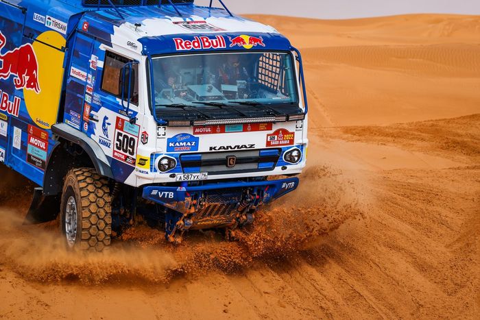 #509 Kamaz - Master: Andrey Karginov, Andrey Mokeev, Ivan Malkov