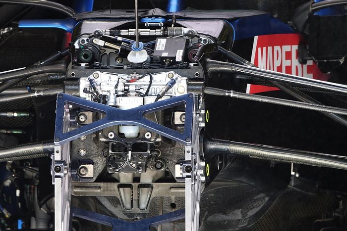 Detalle delantero del Alpine A521 de Esteban Ocon