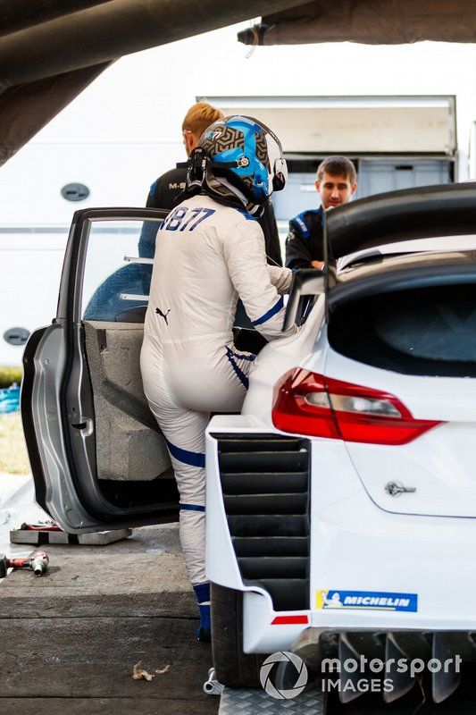 Valtteri Bottas prueba un M-Sport Ford Fiesta WRC

