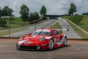 Porsche 911 RSR Coca-Cola livery