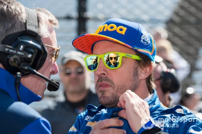 Fernando Alonso, McLaren Racing Chevrolet with Johnny Rutherford