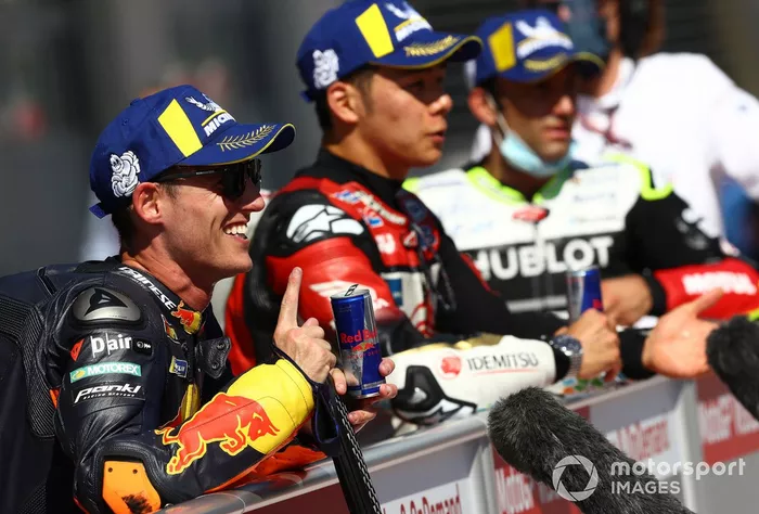 Ganador de la pole Pol Espargaró, Red Bull KTM Factory Racing