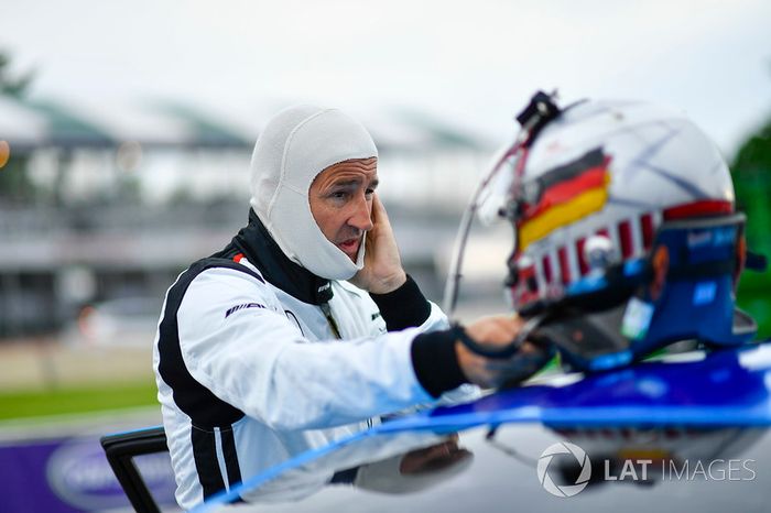#75 SunEnergy1 Racing Mercedes AMG GT3, GTD:  Bernd Schneider