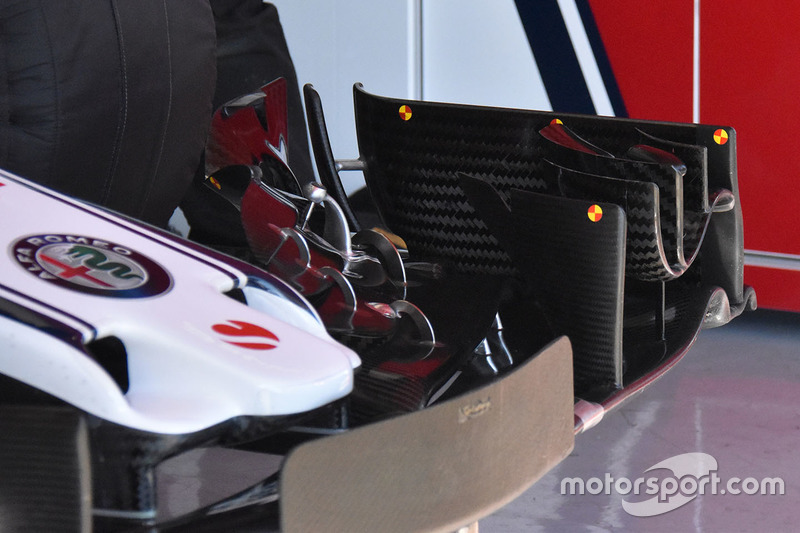 Sauber C37, első szárny, részlet