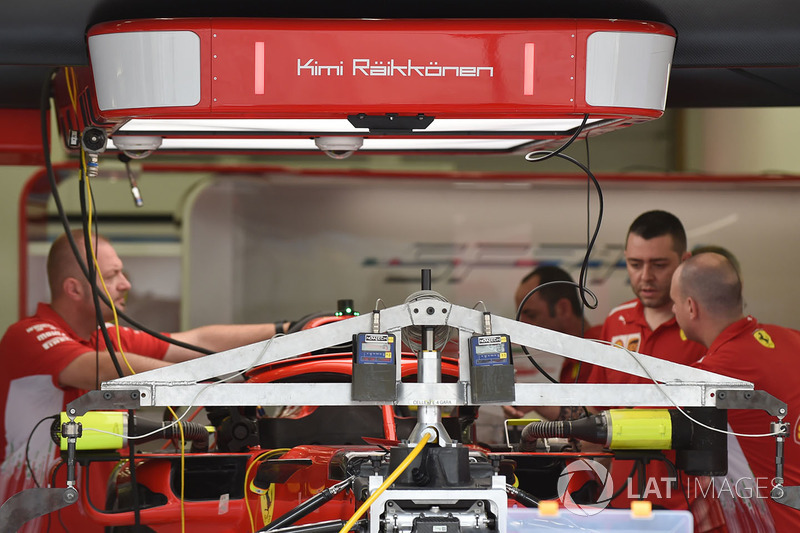Ferrari SF71H dans le garage