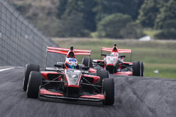 Richard Verschoor voor Marcus Armstrong