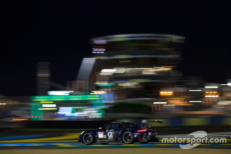 #80 Ebimotors Porsche 911 RSR: Fabio Babini, Christina Nielsen, Erik Maris