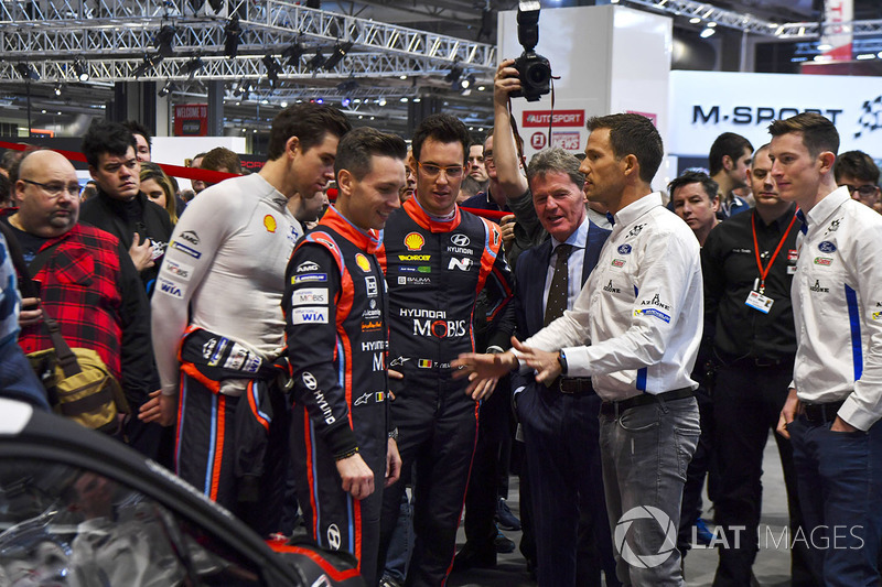 Des pilotes WRC parmi lesquels Nicolas Gilsouls, Thierry Neuville, Sébastien Ogier et Elfyn Evans