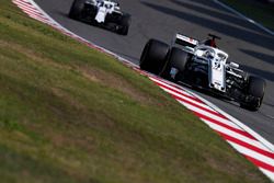 Marcus Ericsson, Sauber C37 Ferrari, Lance Stroll, Williams FW41 Mercedes