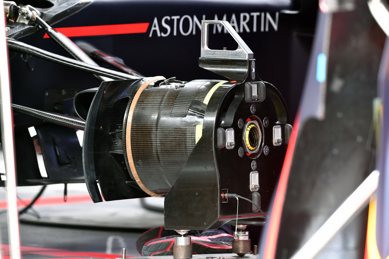Кріплення колеса Red Bull Racing RB14