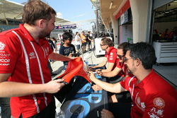 #25 CEFC Manor TRS Team China ORECA 07-Gibson: Roberto Gonzalez, Simon Trummer, Vitaly Petrov