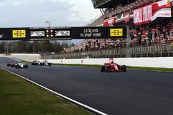 Sebastian Vettel, Ferrari SF71H and practice starts