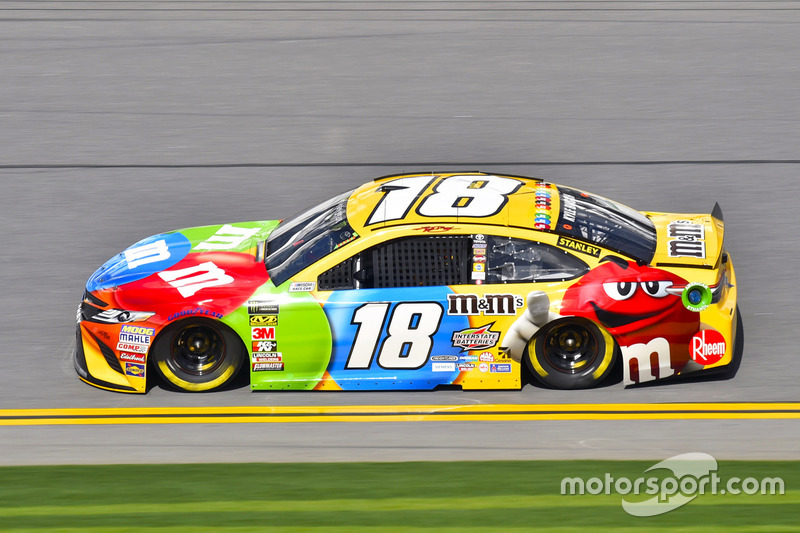 Kyle Busch, Joe Gibbs Racing, M&M's Toyota Camry