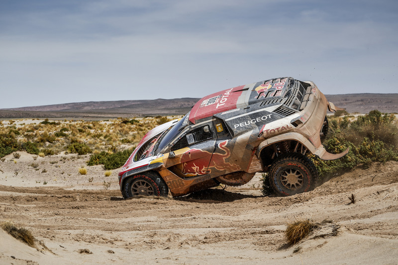 #308 Peugeot Sport Peugeot 3008 DKR: Cyril Despres, David Castera, #307 X-Raid Team Mini: Orlando Terranova, Bernardo Graue