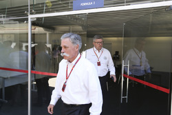 Председатель Formula One Group Чейз Кэри и Росс Браун