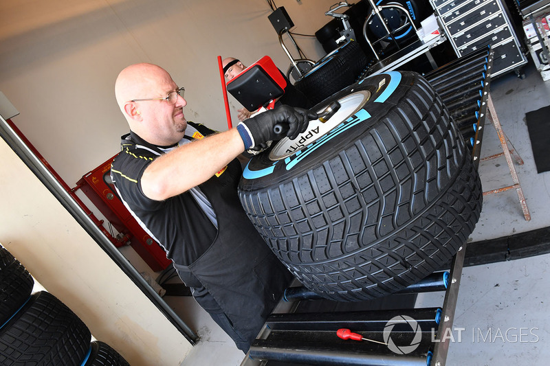 Pirelli lastik hazırlık alanı