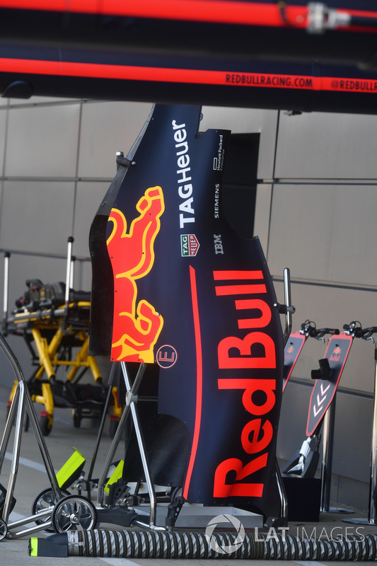 Red Bull Racing RB14 karoser
