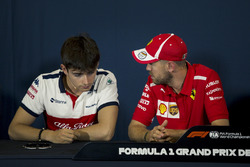Charles Leclerc, Sauber en Sebastian Vettel, Ferrari in de persconferentie