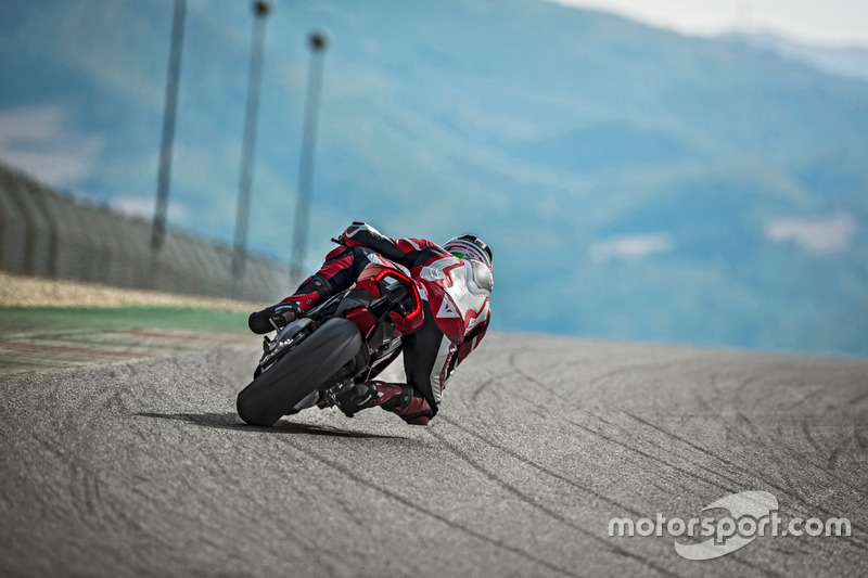 La Ducati Panigale V4 in pista