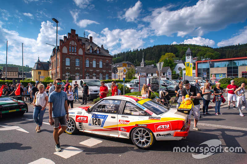Олаф Бекман, Петер Хасс, Фолькер Штрицек, Юрген Шультен, Kissling Motorsport/Beckmann, Opel Manta (№120)