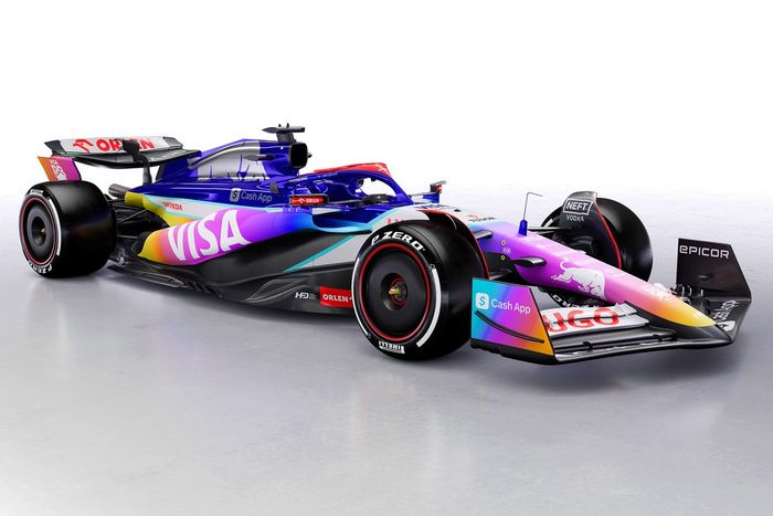 RB F1 Team VCARB 01 librea