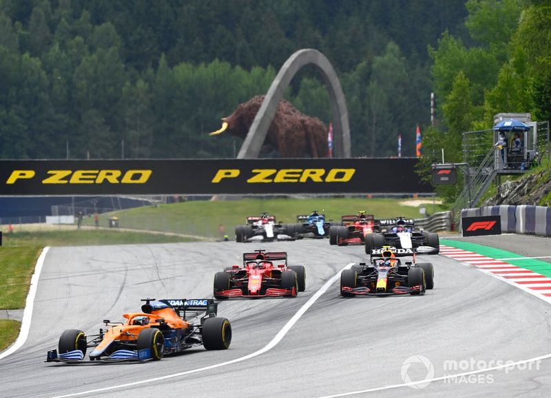 Daniel Ricciardo, McLaren MCL35M , Charles Leclerc, Ferrari SF21, Sergio Pérez, Red Bull Racing RB16B