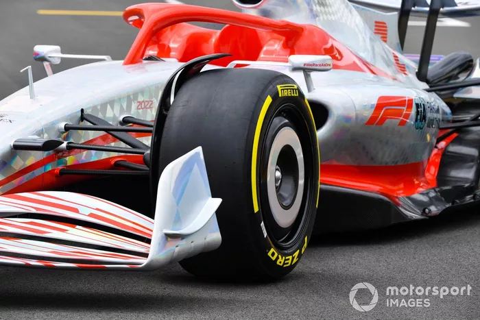Detalle del alerón delantero y del Sidepod del coche de Fórmula 1 2022 