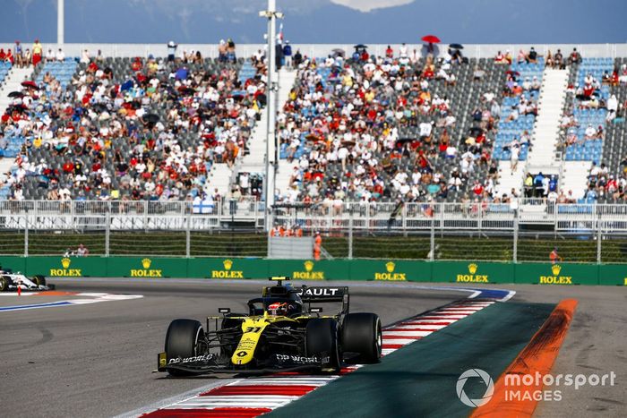 Esteban Ocon, Renault F1 Team R.S.20