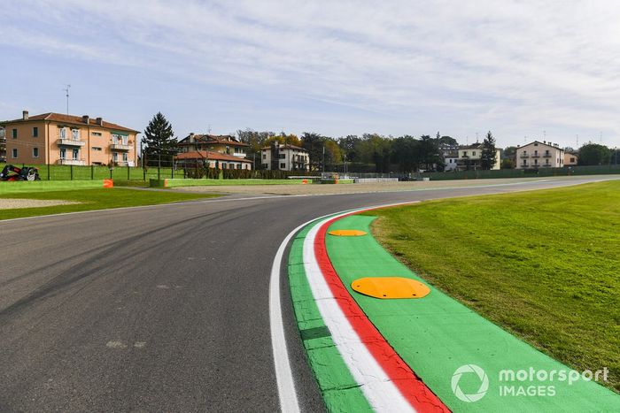 Pianos con la bandera de Italia