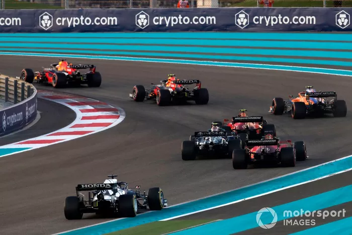 Max Verstappen, Red Bull Racing RB16B, Sergio Pérez, Red Bull Racing RB16B, Lando Norris, McLaren MCL35M, Carlos Sainz Jr, Ferrari SF21, Valtteri Bottas, Mercedes W12