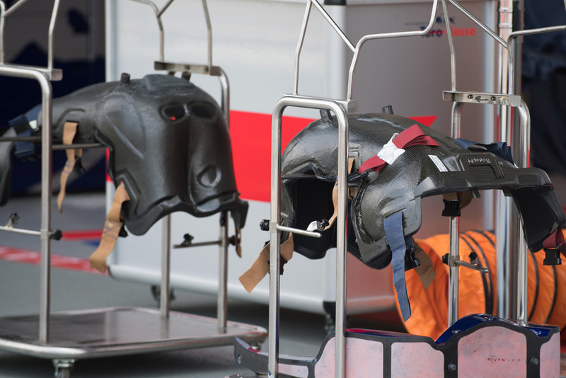 Piezas del STR13 de la Scuderia Toro Rosso