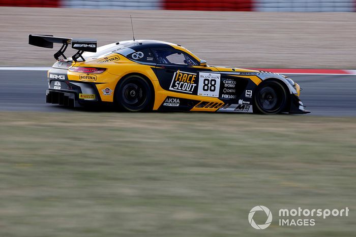 #88 Akka ASP Team Mercedes-AMG GT3: Raffaele Marciello, Michael Meadows