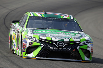 Kyle Busch, Joe Gibbs Racing, Toyota Camry Interstate Batteries