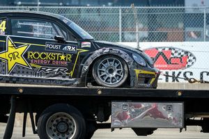 Car of Tanner Foust, Volkswagen being towed after a front suspension failure