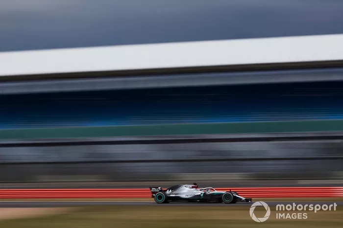 Lewis Hamilton, Mercedes W09 