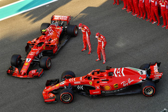 Sebastian Vettel, Ferrari and Kimi Raikkonen, Ferrari at the Ferrari team photo