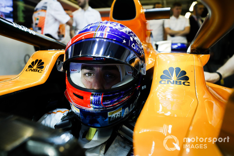15: Фернандо Алонсо, McLaren MCL33 – 1:37.743