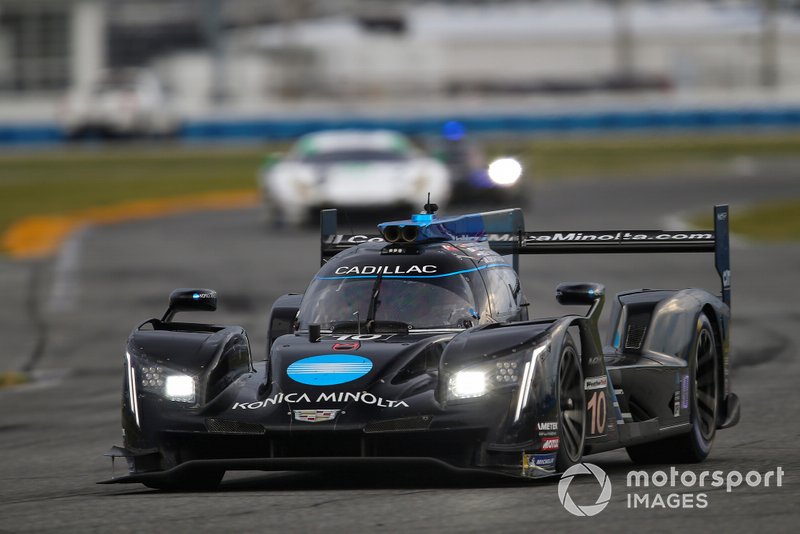 #10 Konica Minolta Cadillac DPi-V.R. Cadillac DPi, DPi: Renger Van Der Zande, Jordan Taylor, Fernando Alonso Diaz, Kamui Kobayashi