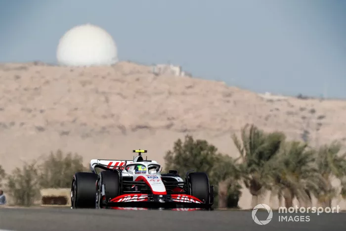 Mick Schumacher, Haas VF-22
